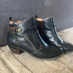 Women’s Black Pikilonos Boots